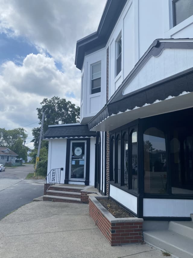 Julie's Pure Bliss Salon