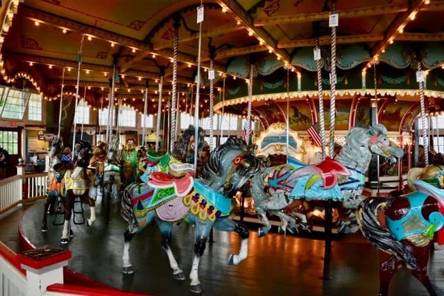 Paragon Carousel