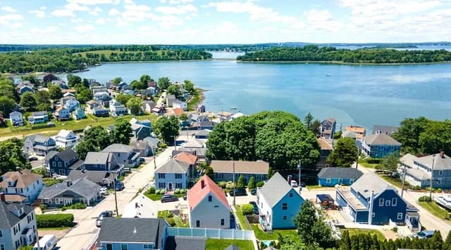 Sagamore Hill neighborhood in Hull